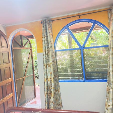 La Palapa Hut Nature Hostel ปัวร์โตคิมาเนซ ภายนอก รูปภาพ